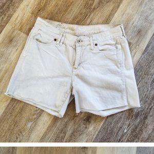 Light wash Madewell cut off jean shorts
